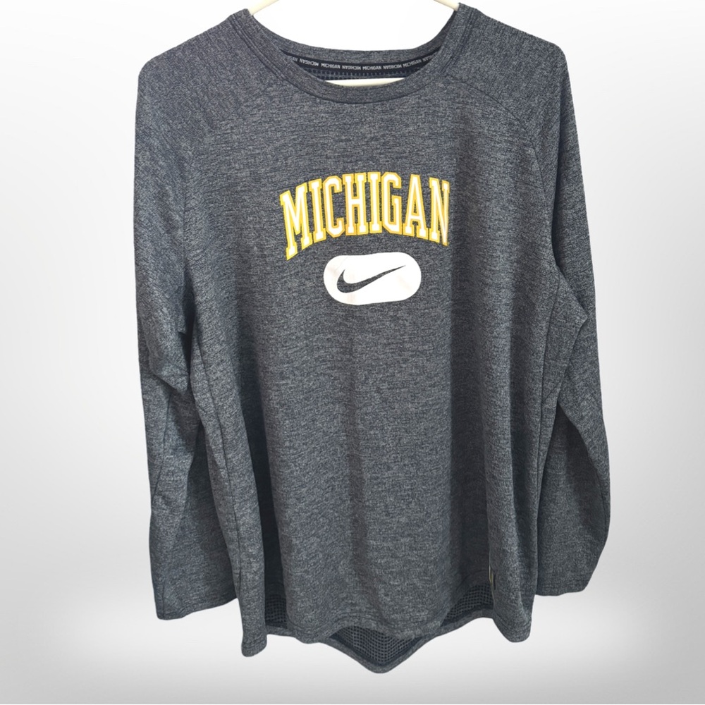 Nike Michigan Wolverines long sleeve, men’s large